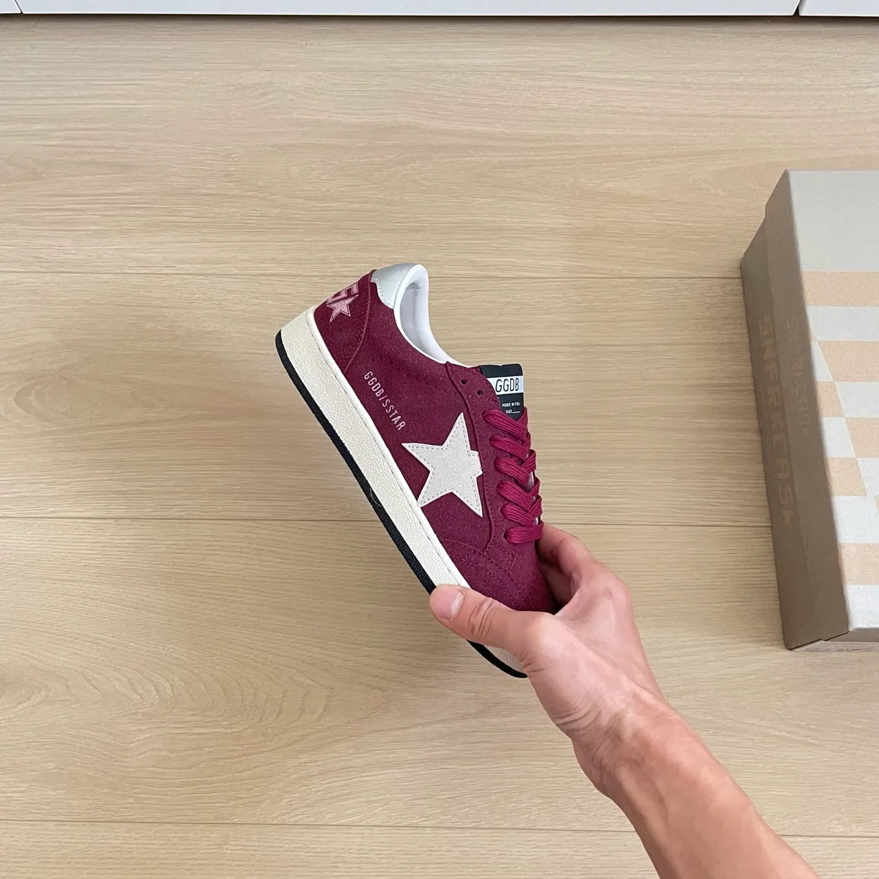 Golden Goose Sneakers in Burgundy · view 6