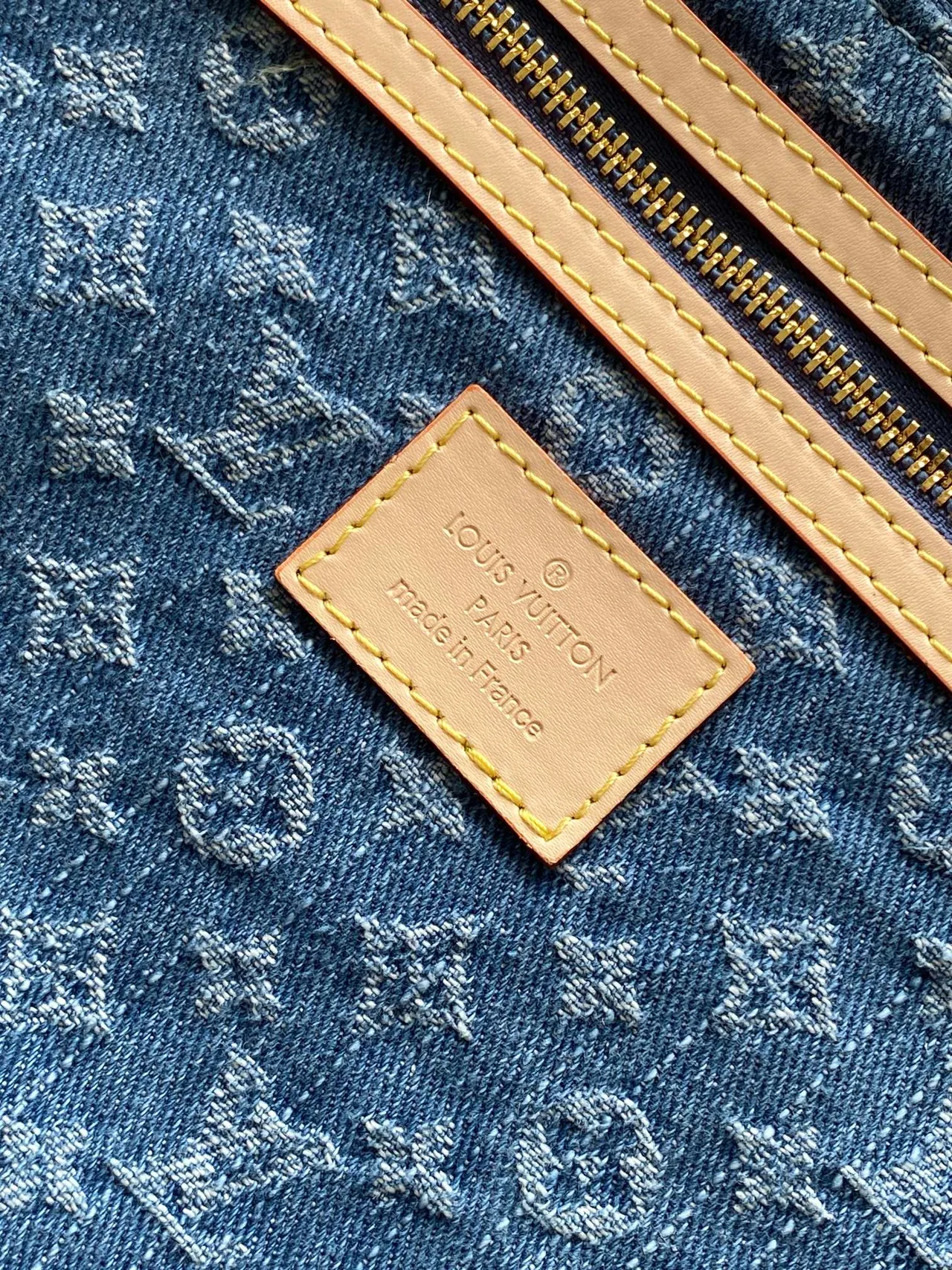 Louis Vuitton Cowhide Keepall 45 Travel Bag in Blue · view 9