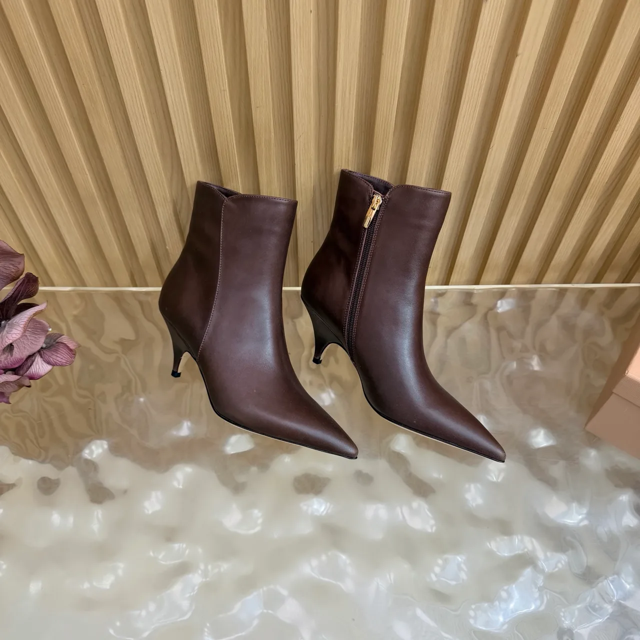 Gianvito Rossi Smooth Pointed-Toe Pointed Ankle Boots in Brown · view 7