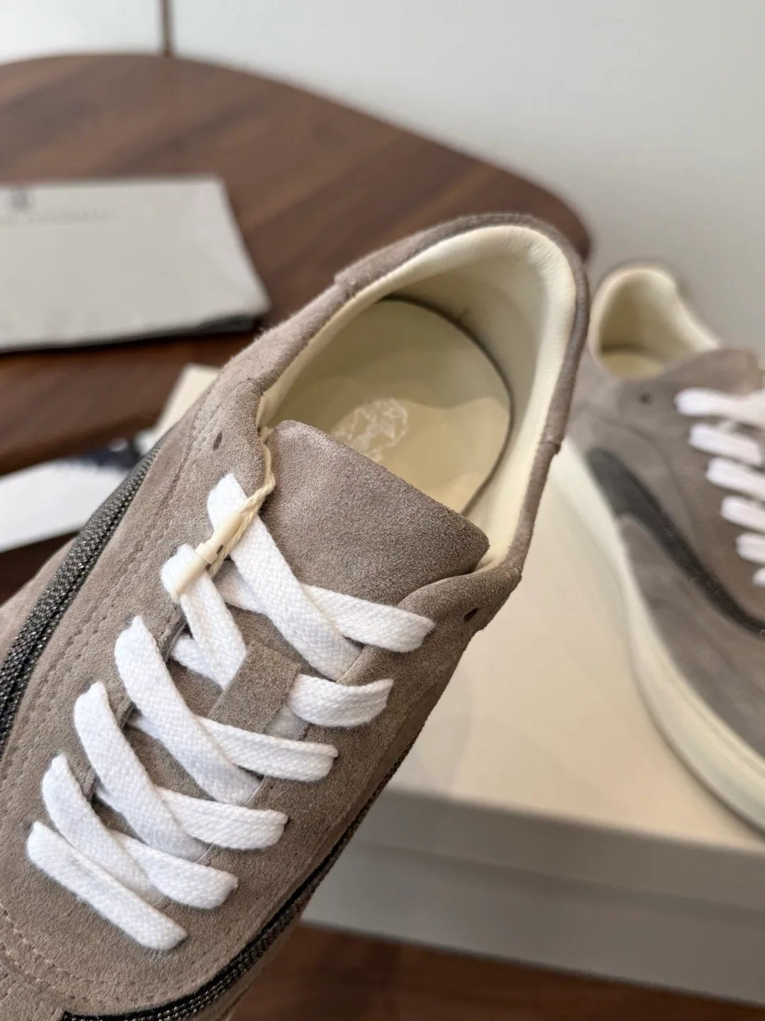 Gucci Cowhide Suede Sneakers in Grey · view 7