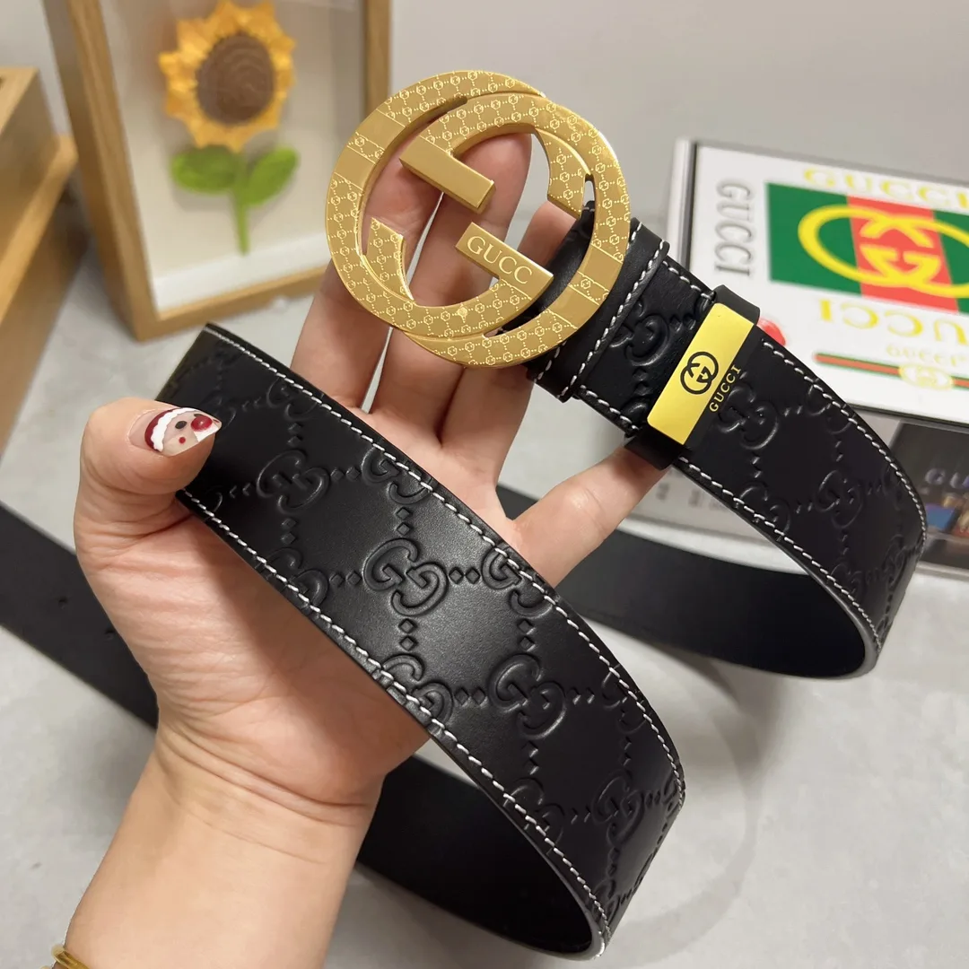 Gucci Cowhide Belt in Black · view 4