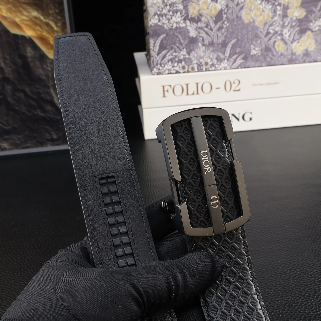 Dior Textured rectangular automatic belt in Black · view 5