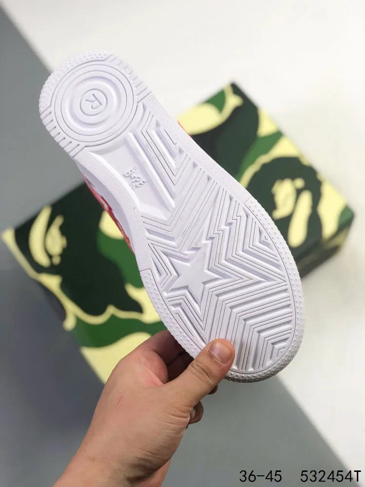 BAPE Sneakers in White · view 8