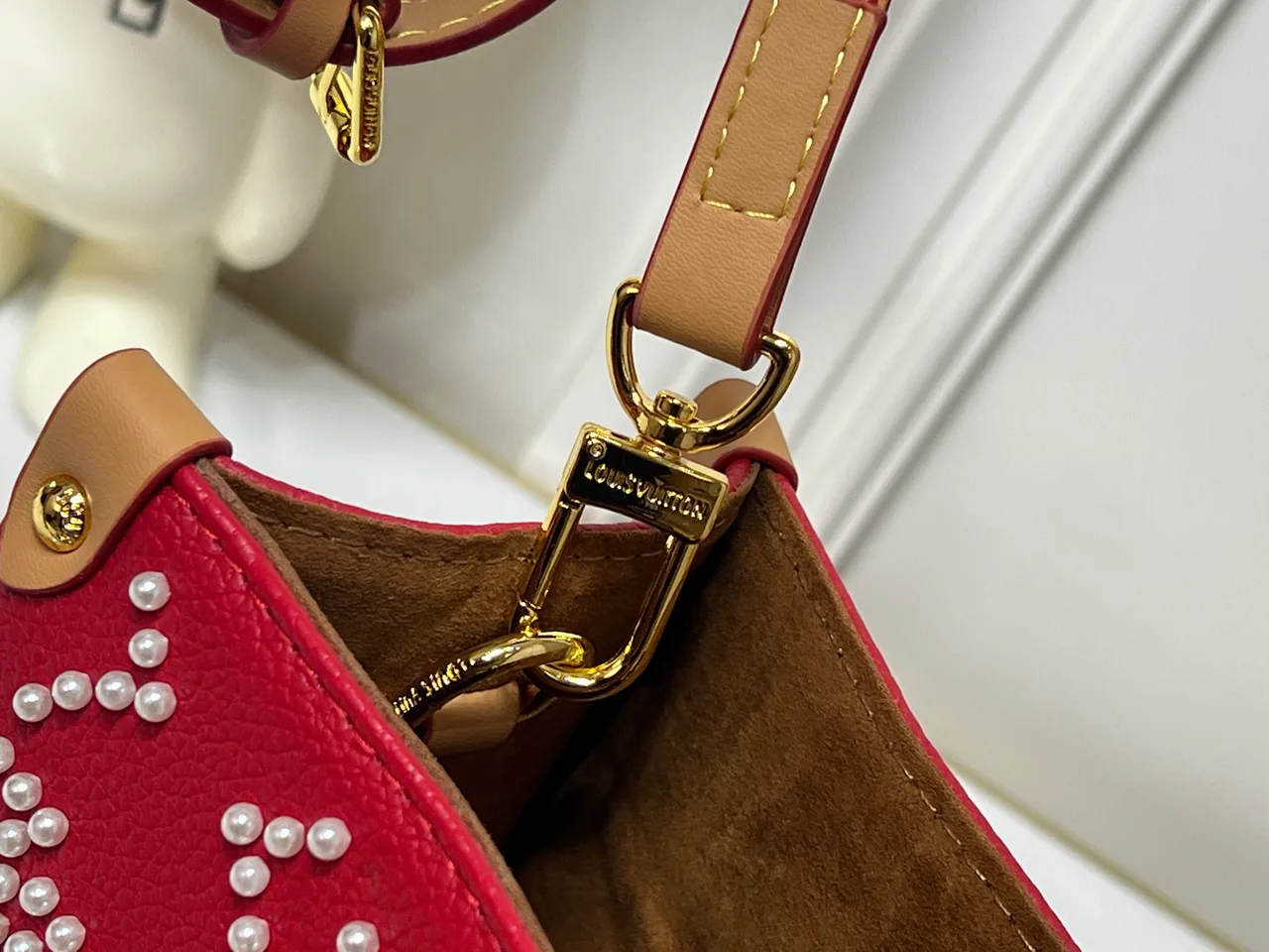 Louis Vuitton Cowhide OnTheGo Tote in Red · view 7