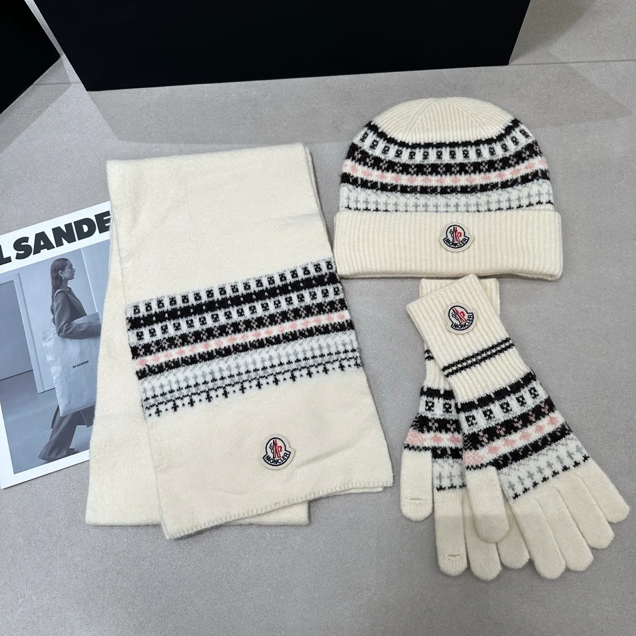 Moncler Hat Scarf and Gloves Set in Grey & Burgundy & White · view 3