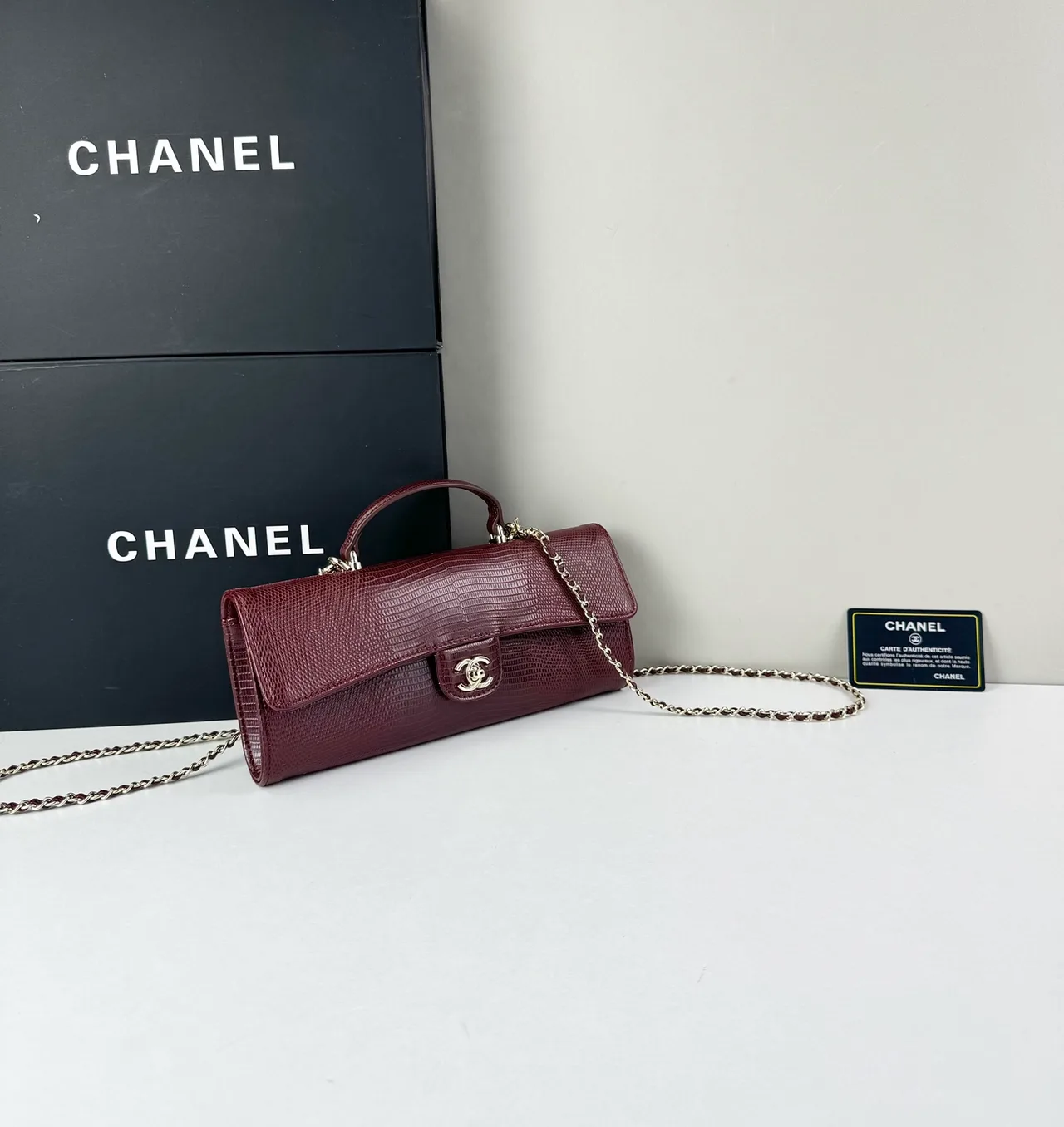 Chanel Baguette Clutch in Burgundy · view 3