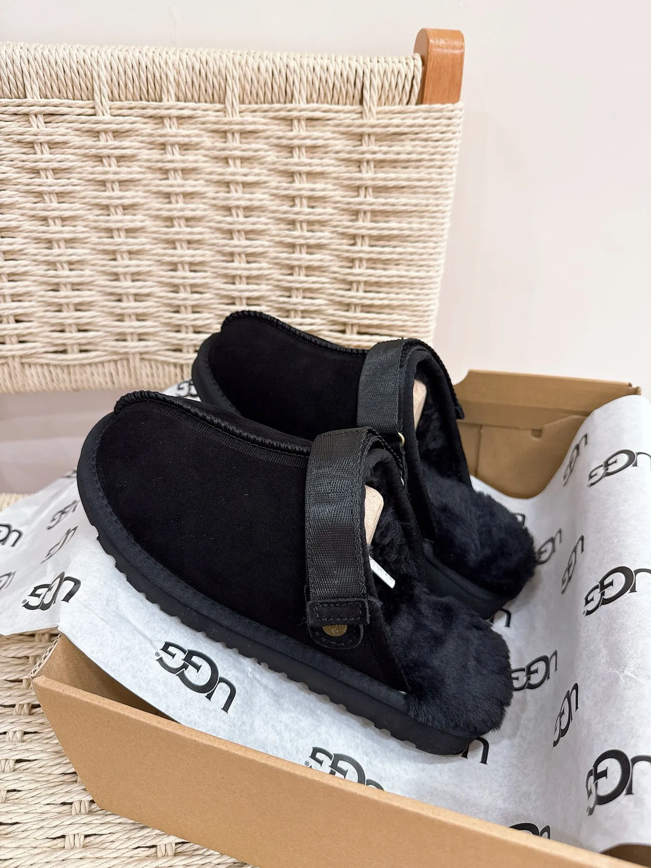 UGG Woven Clogs in Black · view 4
