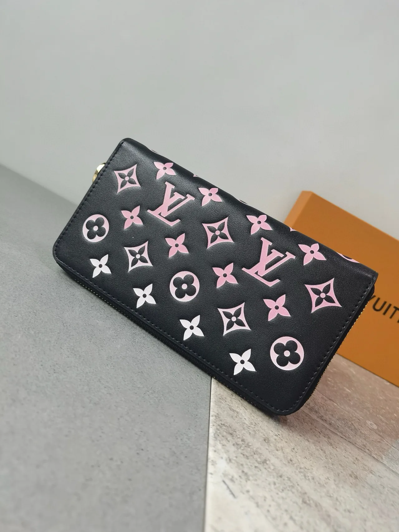 Louis Vuitton Lambskin Wallet in Black · view 2