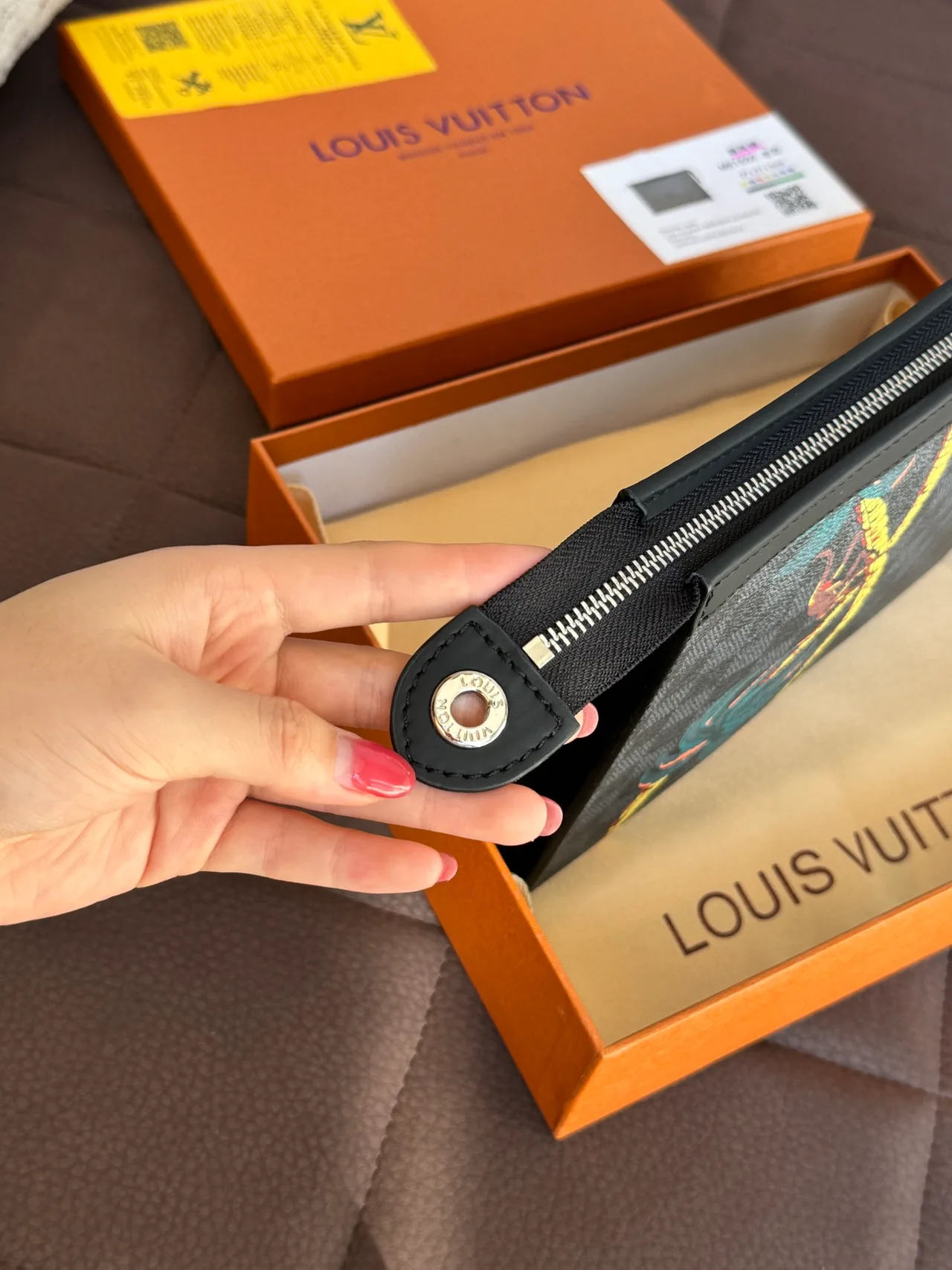 Louis Vuitton Smooth Zip Clutch in Grey · view 5