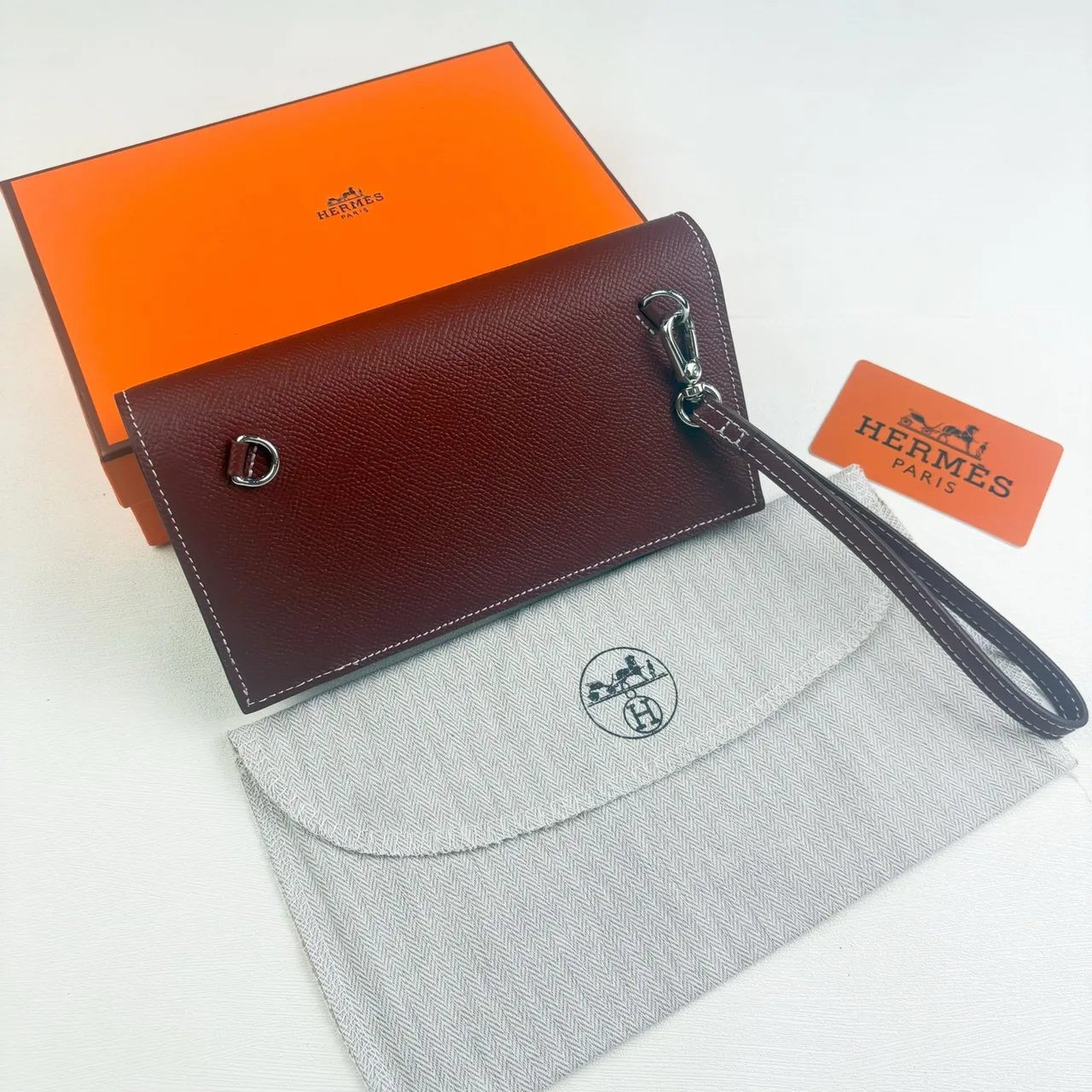 Hermes Smooth Kelly Long Wallet in Burgundy · view 2