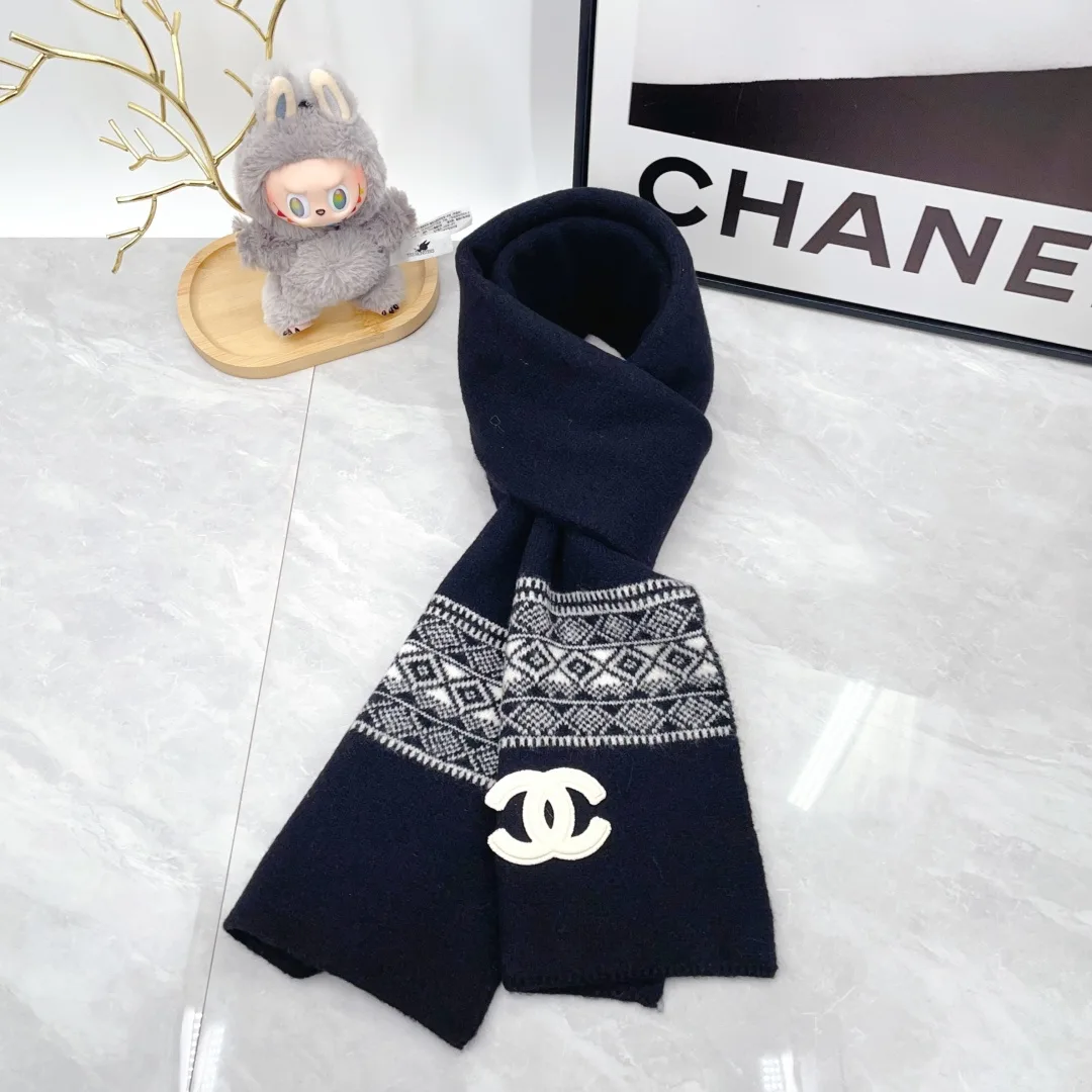 Chanel Wool Hat Scarf and Gloves Set in Blue · view 4