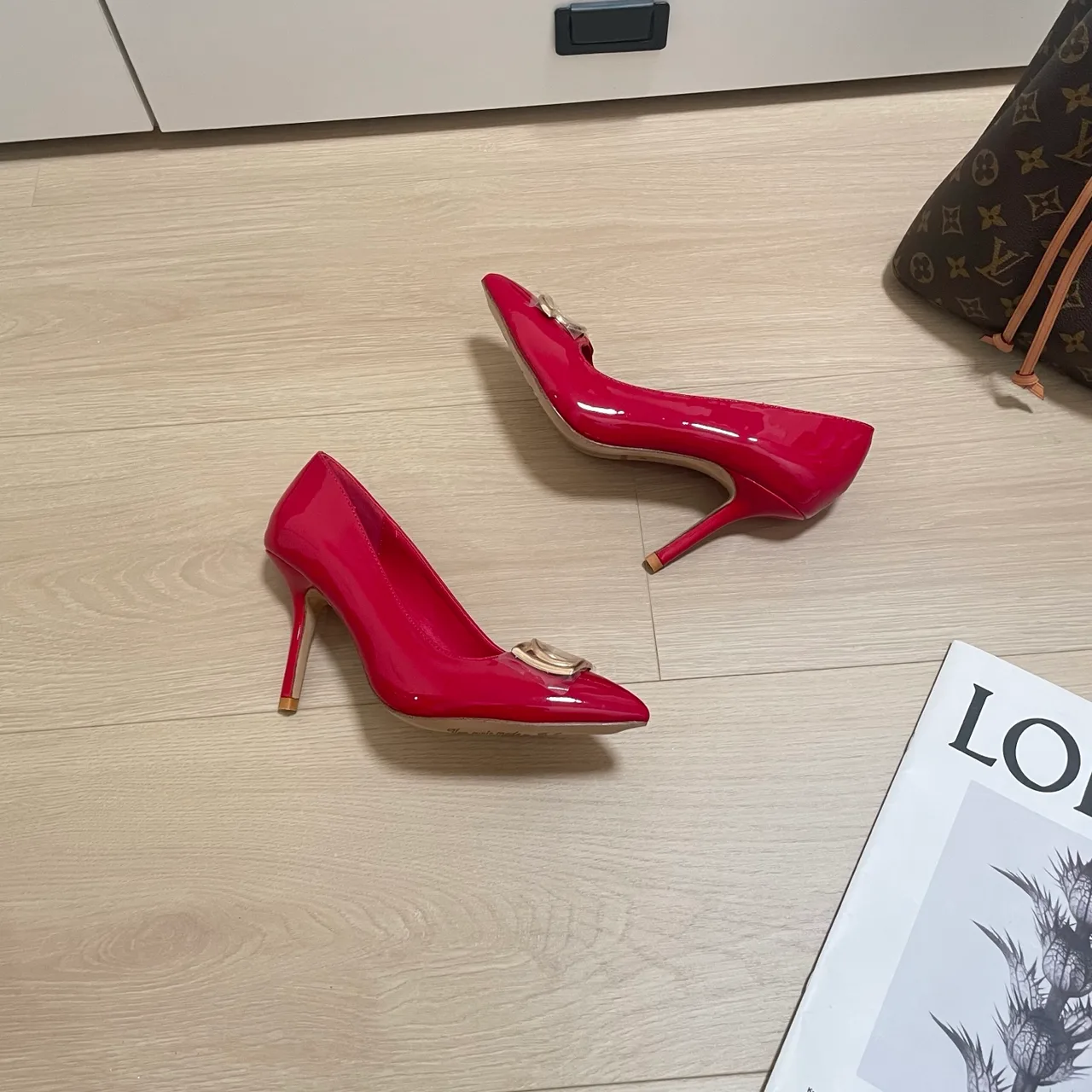 Dolce & Gabbana Sheepskin Patent Leather Glossy Pointed-Toe DG Pointed Heel Pumps in Red · view 7