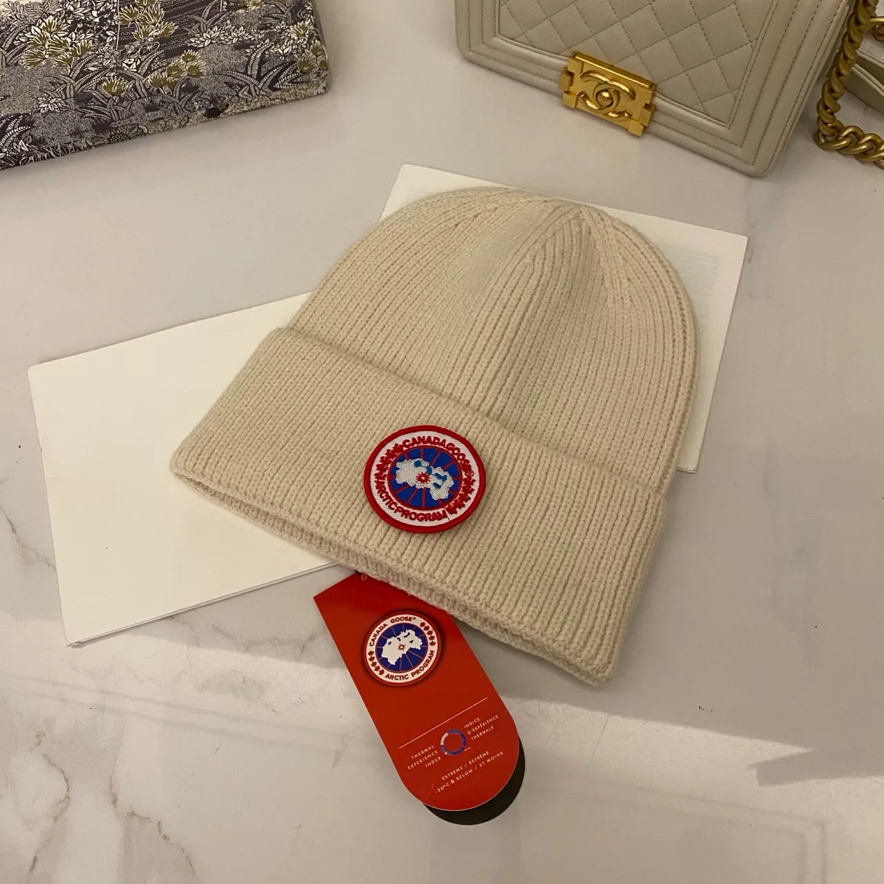 Canada Goose Ribbed beanie in Blue & White & Red & Grey & Black & Cream & Pink & Yellow & Orange & Brown · view 6