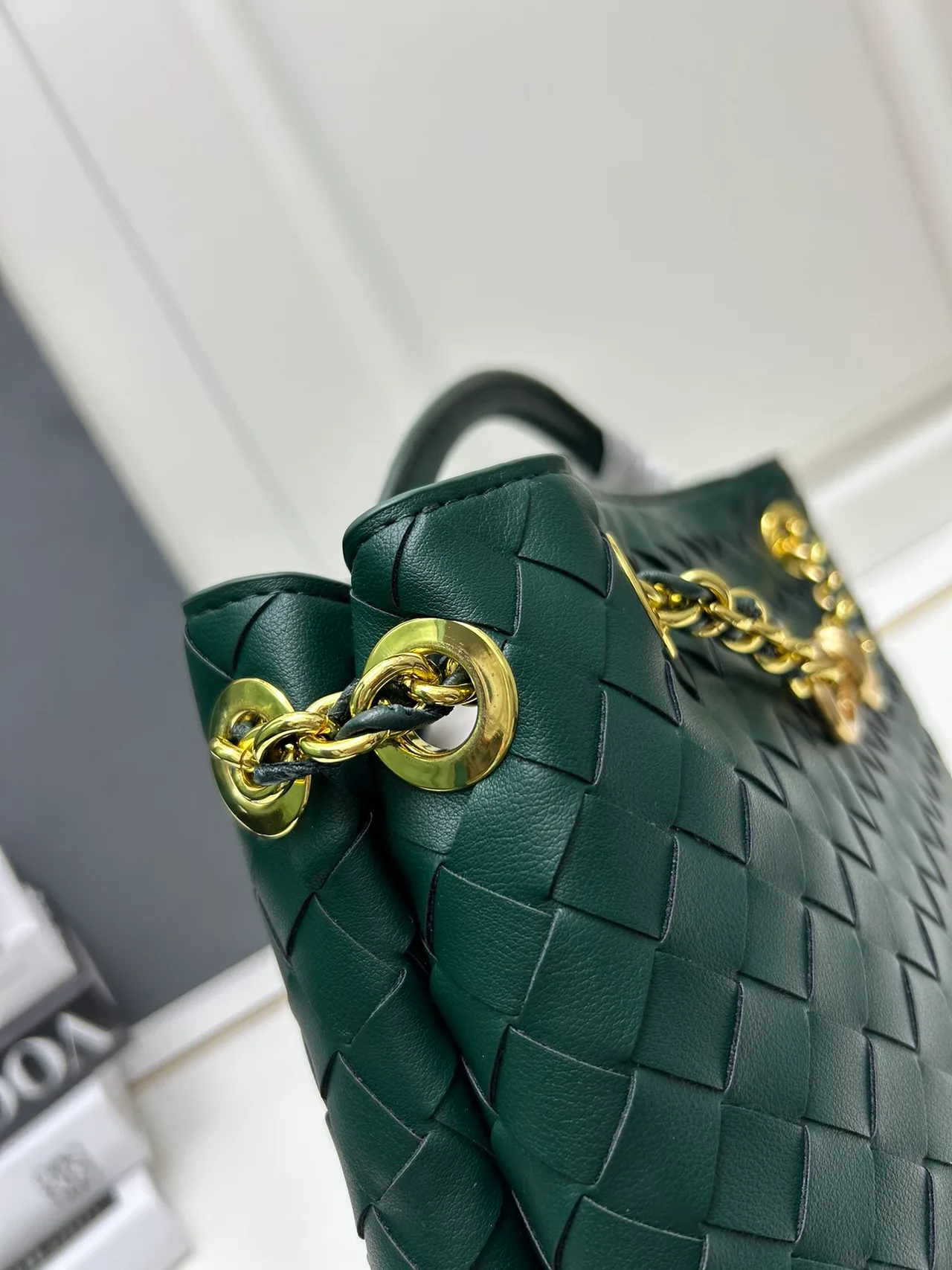 Bottega Veneta Woven Tote in Green · view 5