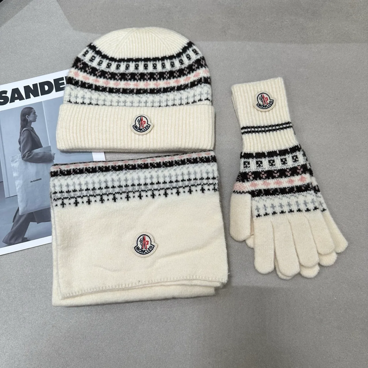 Moncler Hat Scarf and Gloves Set in Grey & Burgundy & White · view 6