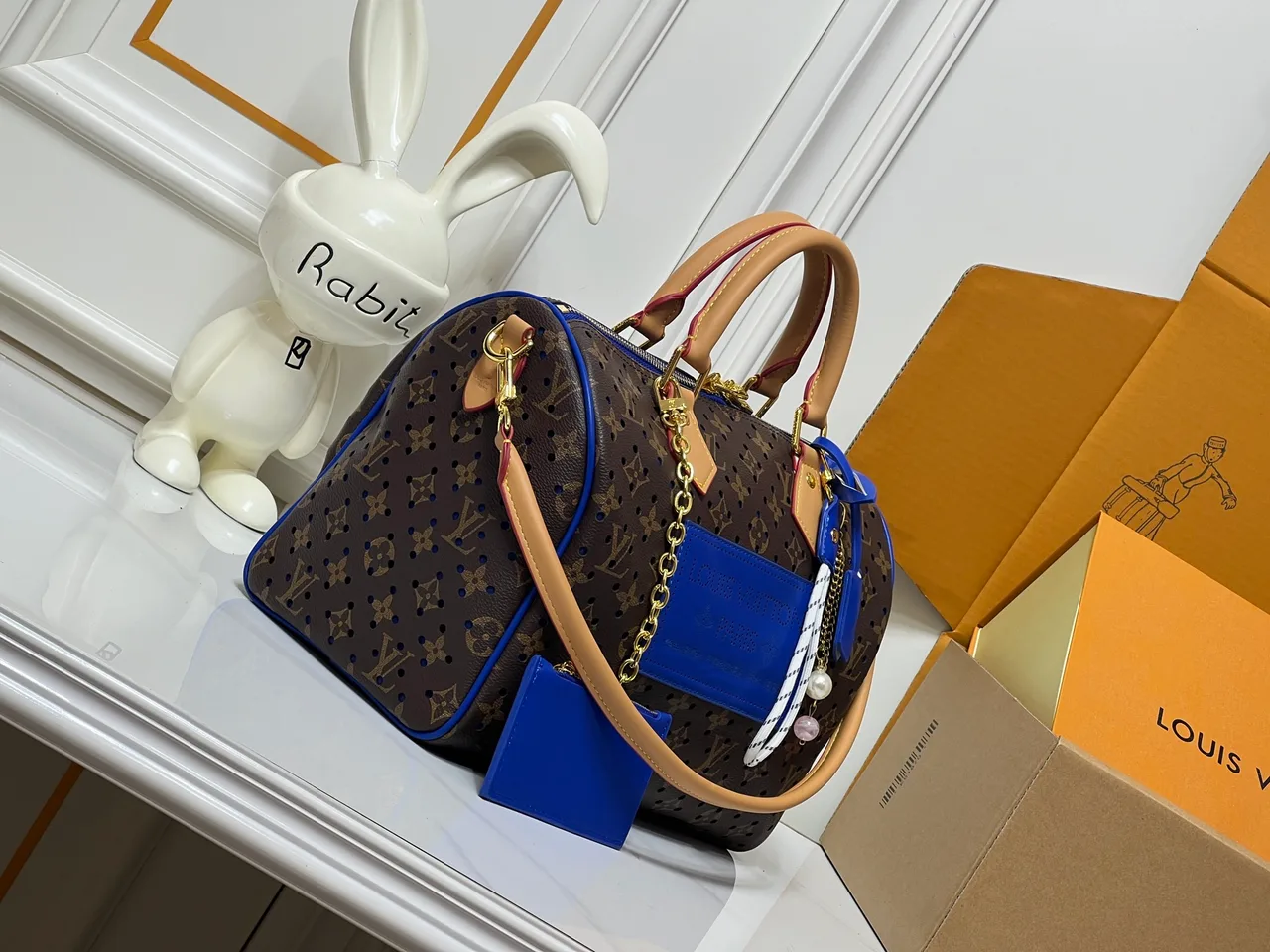 Louis Vuitton Canvas Handbag in Brown · view 2