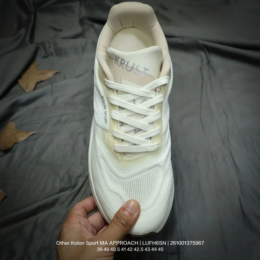 Kolon Sport Approach Sneakers in White · view 2