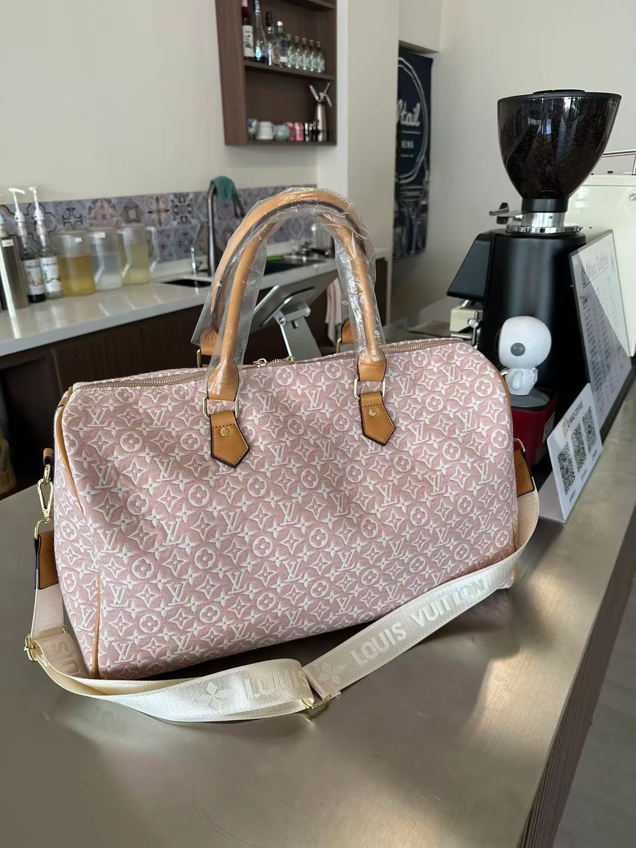 Louis Vuitton Duffel Bag in Pink · view 2