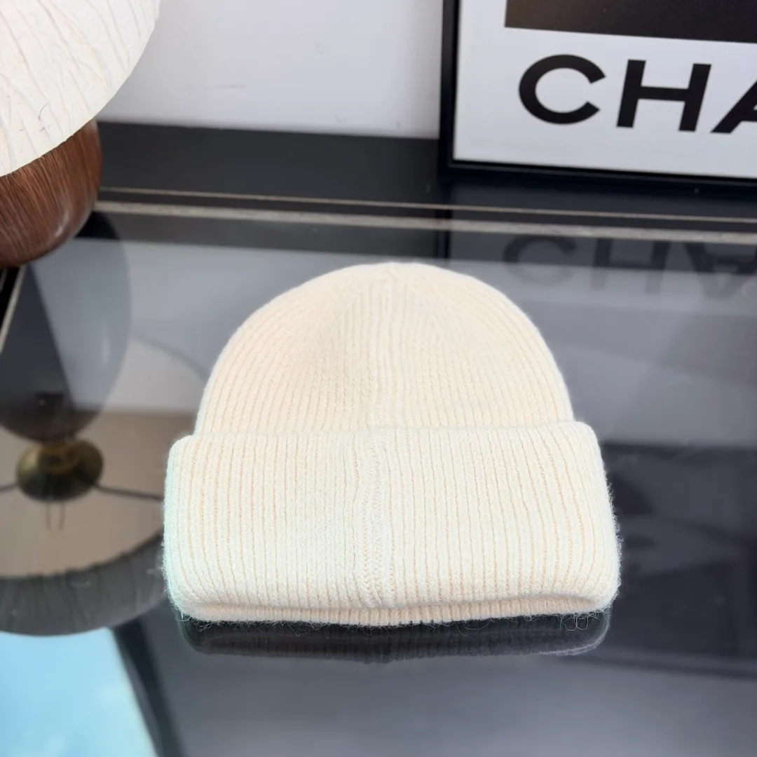Moncler Beanie in White · view 4
