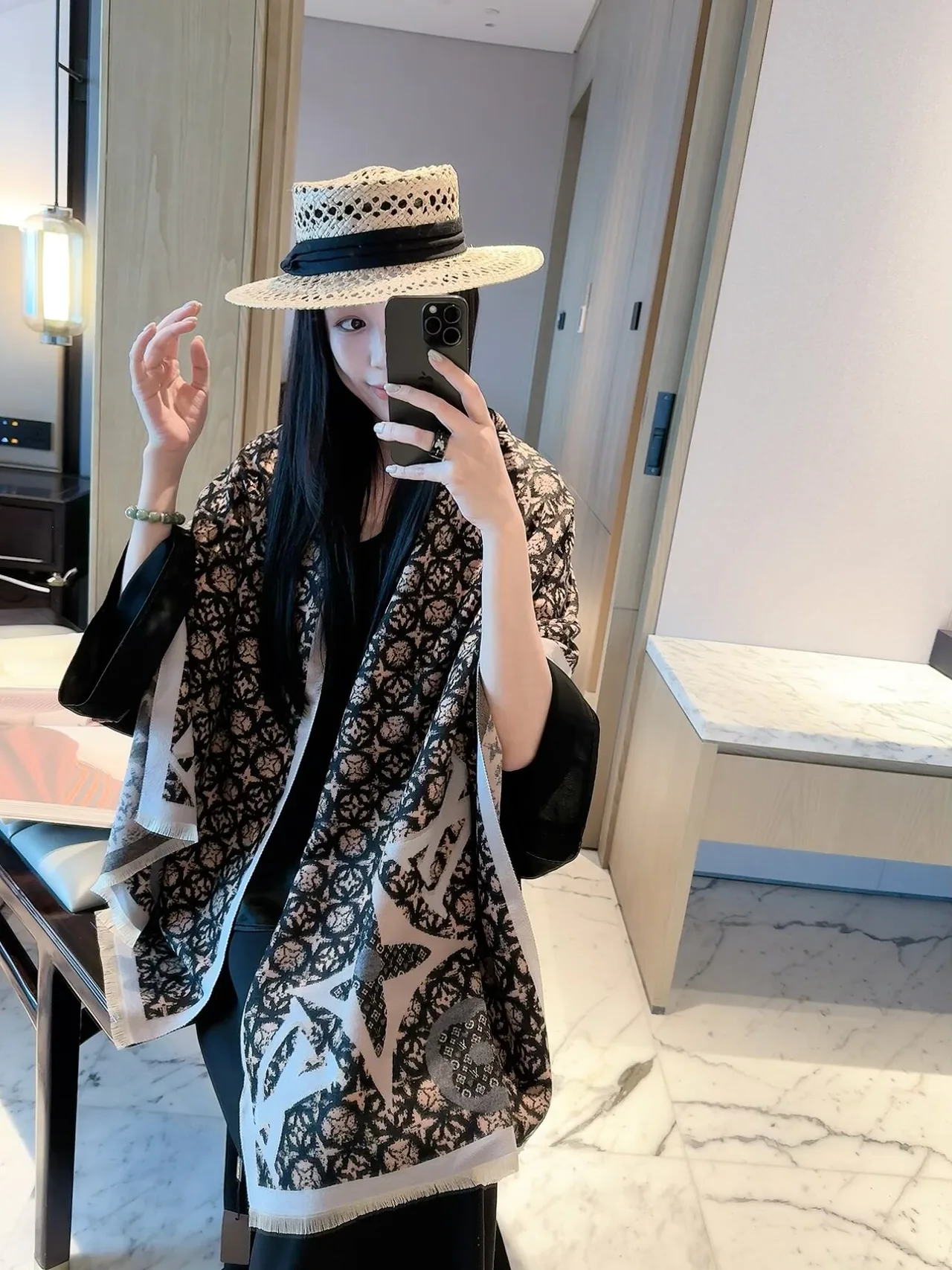 Louis Vuitton Large monogram fringed scarf in Beige & Black · view 5