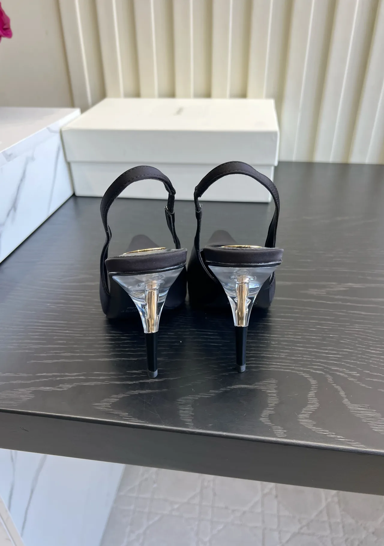 Saint Laurent Cowhide Silk Glossy Pointed-Toe Slingback Shoes in Grey · view 5