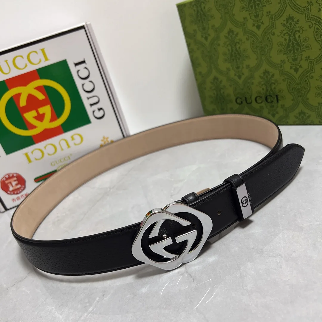 Gucci Cowhide Glossy Interlocking GG Belt in Black · view 5