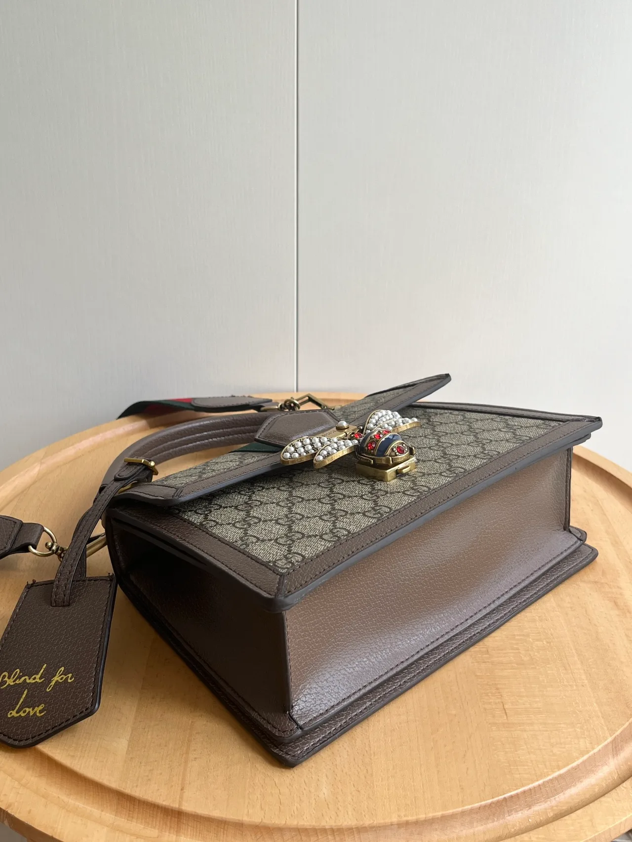 Gucci Striped Handbag in Beige · view 4