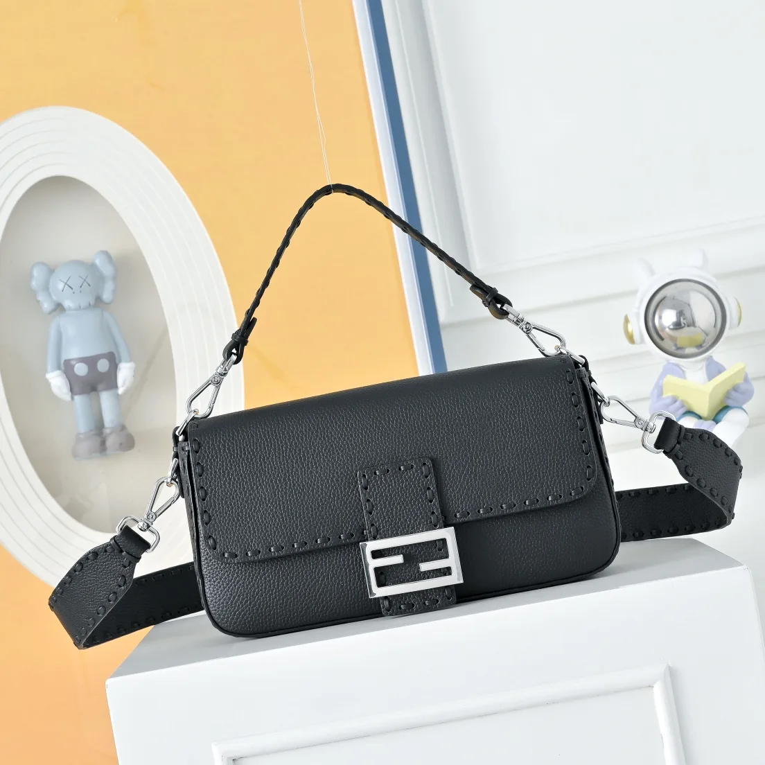 Fendi Baguette Shoulder Bag in Black · view 1