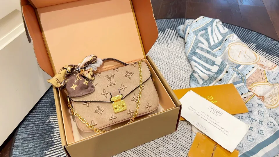 Louis Vuitton Mini Metis Top-Handle Bag in Black / Burgundy / Brown / Beige / Pink · view 3