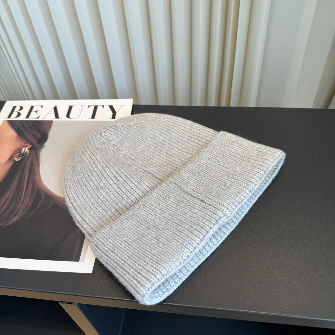 Balenciaga Beanie in Grey · view 8