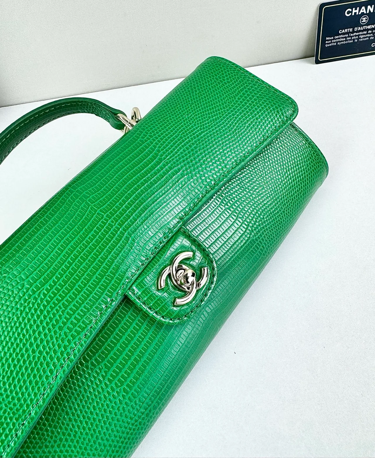 Chanel Chain Flap Wallet in Green · view 6