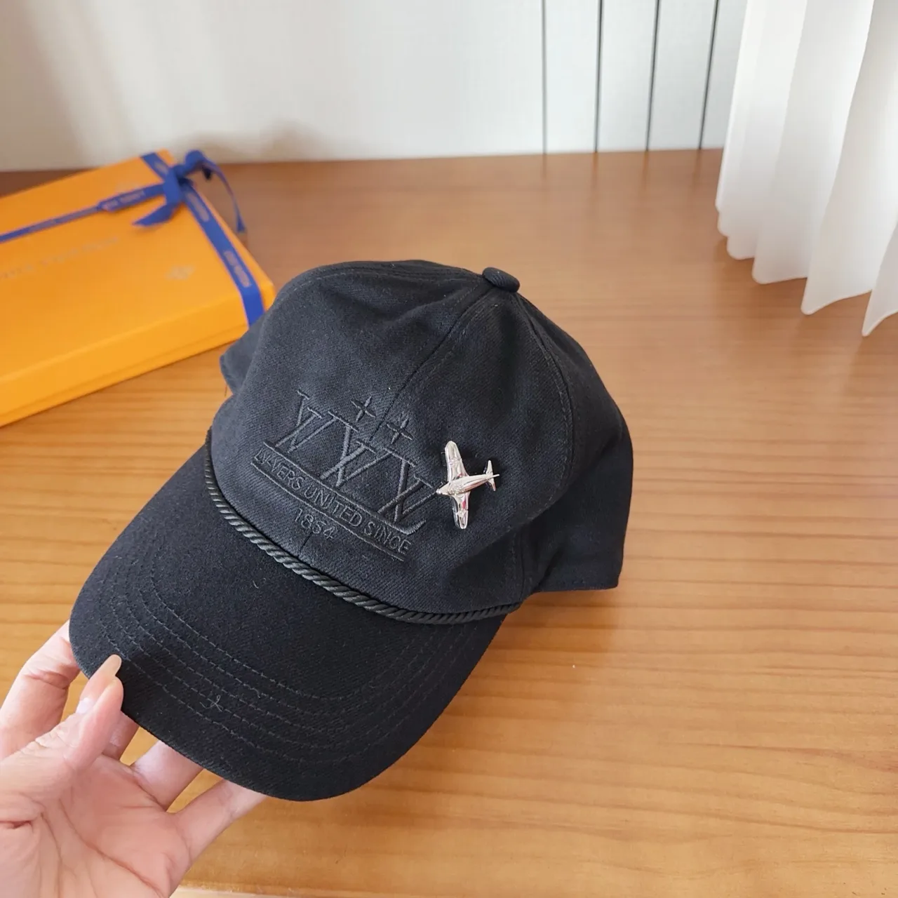 Louis Vuitton Baseball Cap in Black · view 7