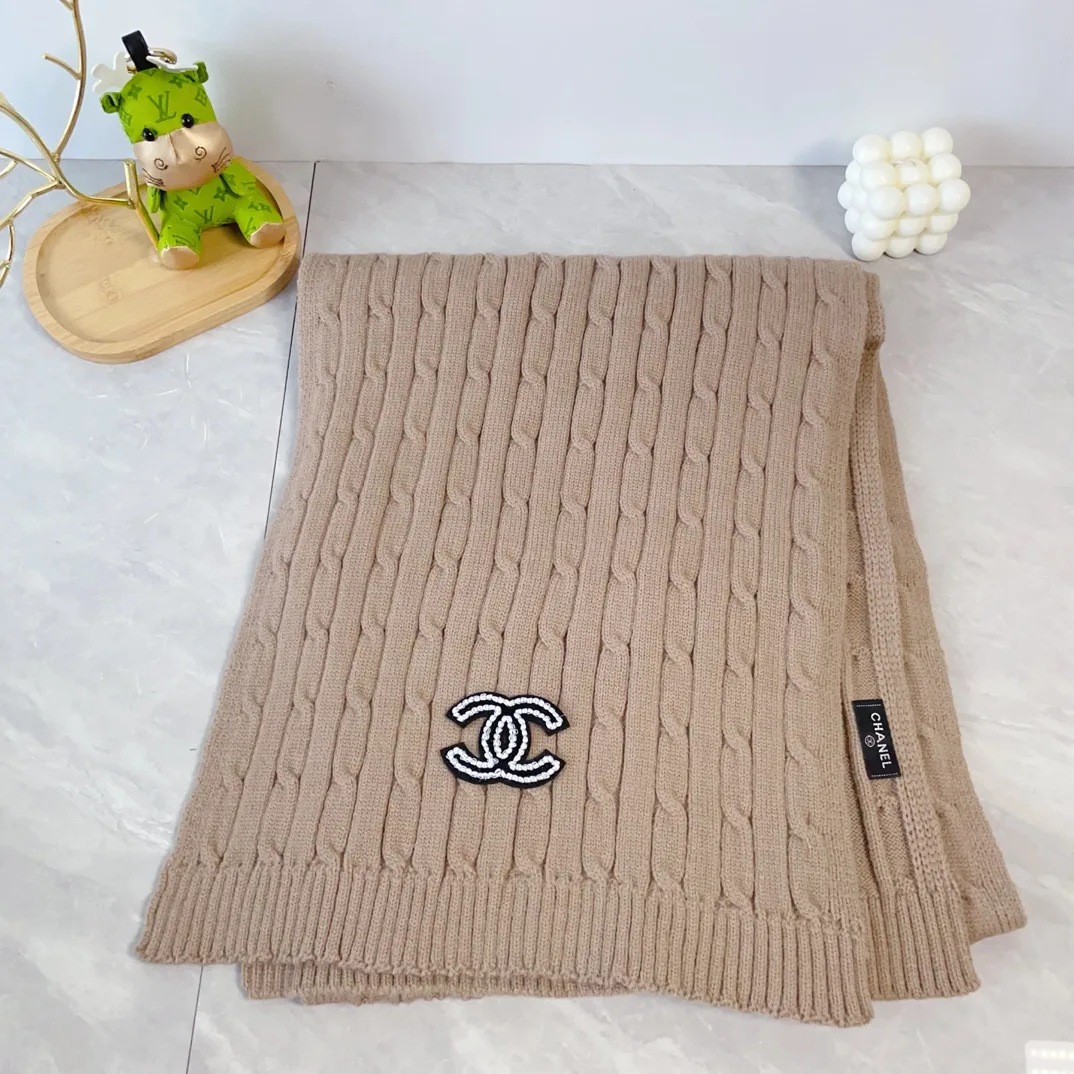 Chanel Wool Ribbed Hat and Scarf Set in Beige · view 4