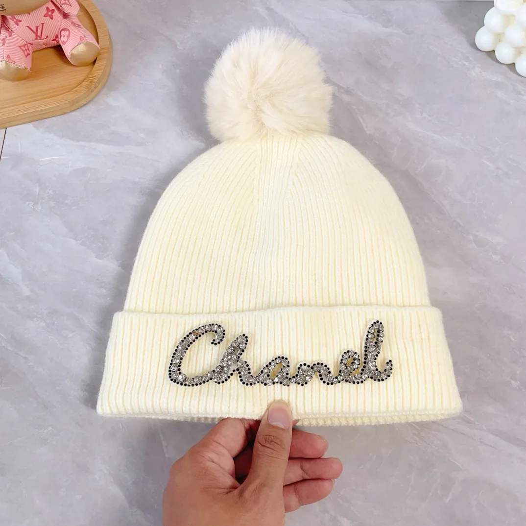 Chanel Wool Embroidered Pom hat and scarf knit set in Cream · view 7