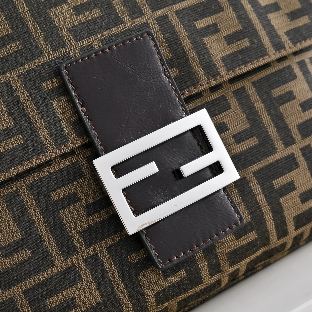 Fendi Baguette Woven Shoulder Bag in Brown · view 2