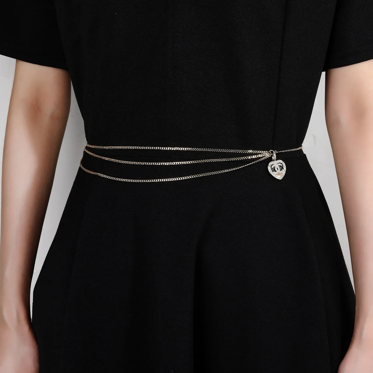 Chanel Glossy Chain Belt in Gold · view 2
