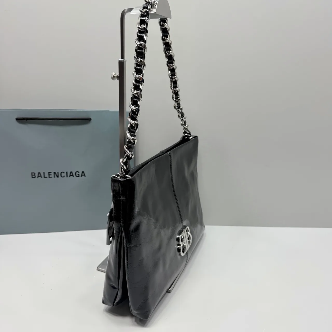 Balenciaga Cowhide Glossy Tote in Black · view 3