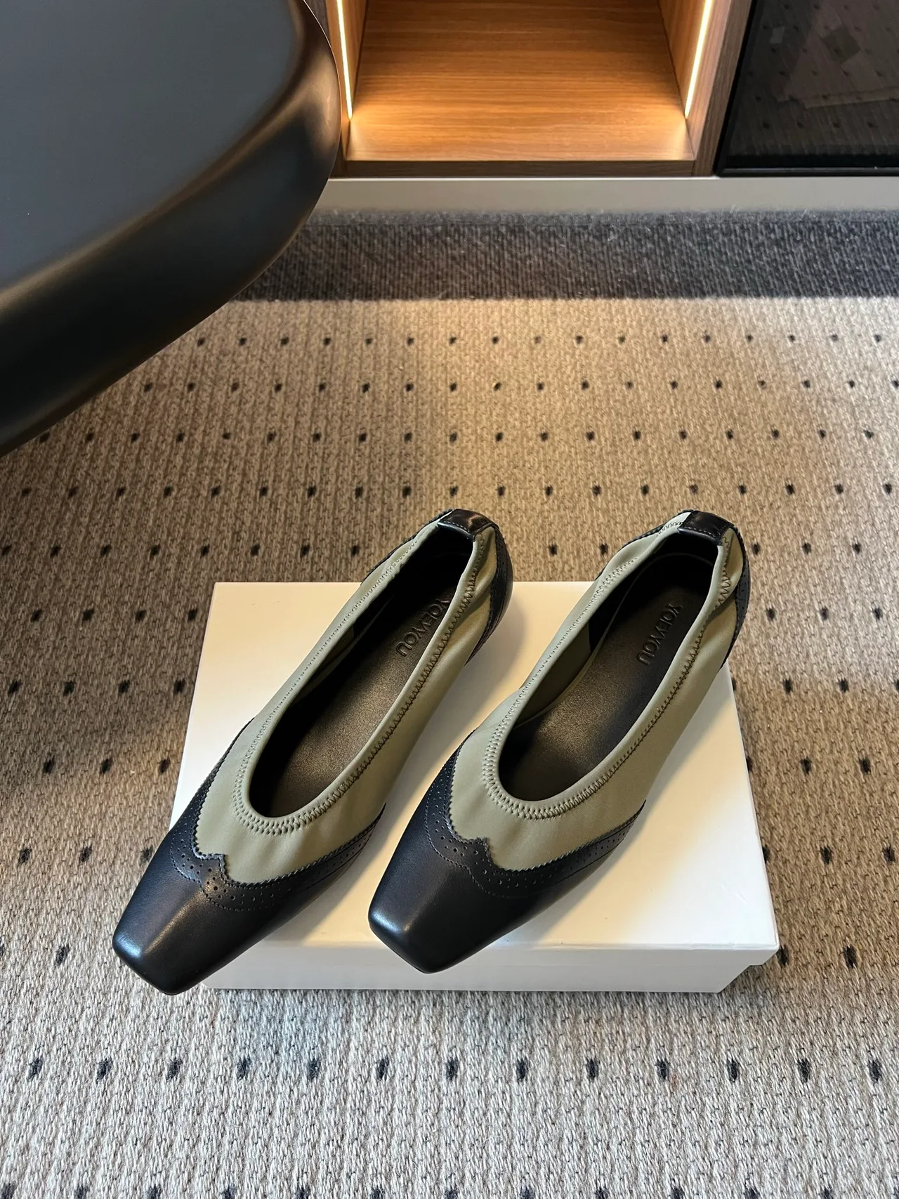 YOEYYOU Square-Toe Shoes in Black · view 2