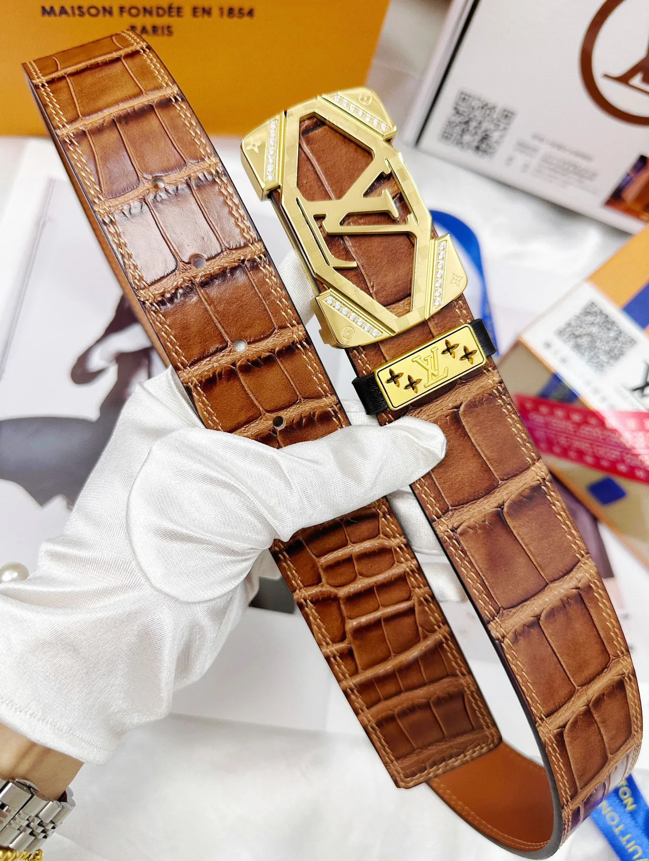 Louis Vuitton LV Buckle Belt in Black & Brown · view 6