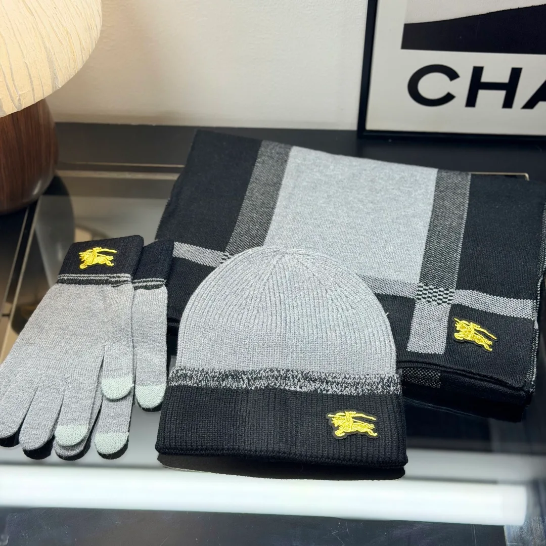 Burberry Wool Striped Hat Scarf and Gloves Set in Grey · view 1
