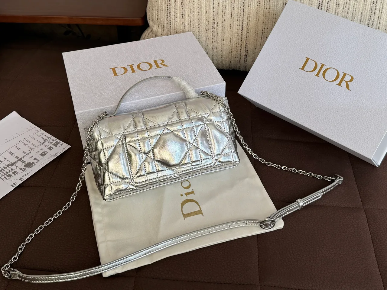 Dior My Dior metallic flap bag in Gold & Silver · view 3