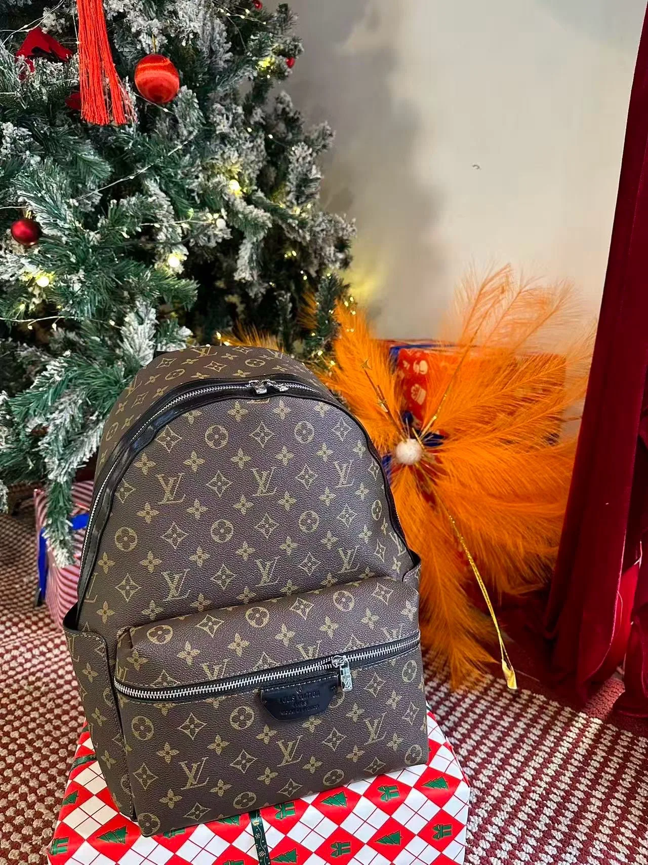 Louis Vuitton Monogram Backpack in Brown / Black · view 7