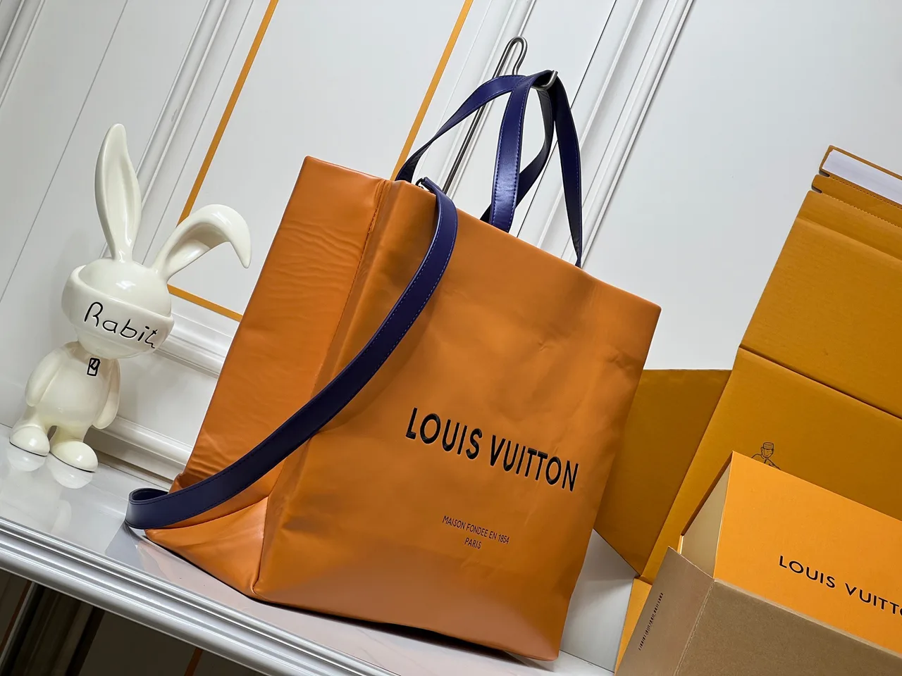 Louis Vuitton Cowhide Tote in Orange · view 2