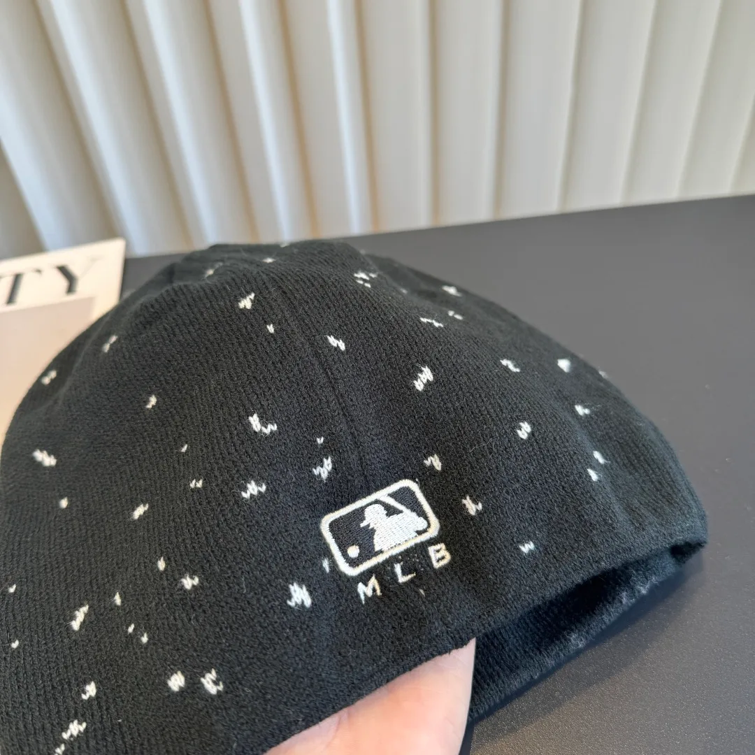 MLB NY Knit Beanie in Black · view 8