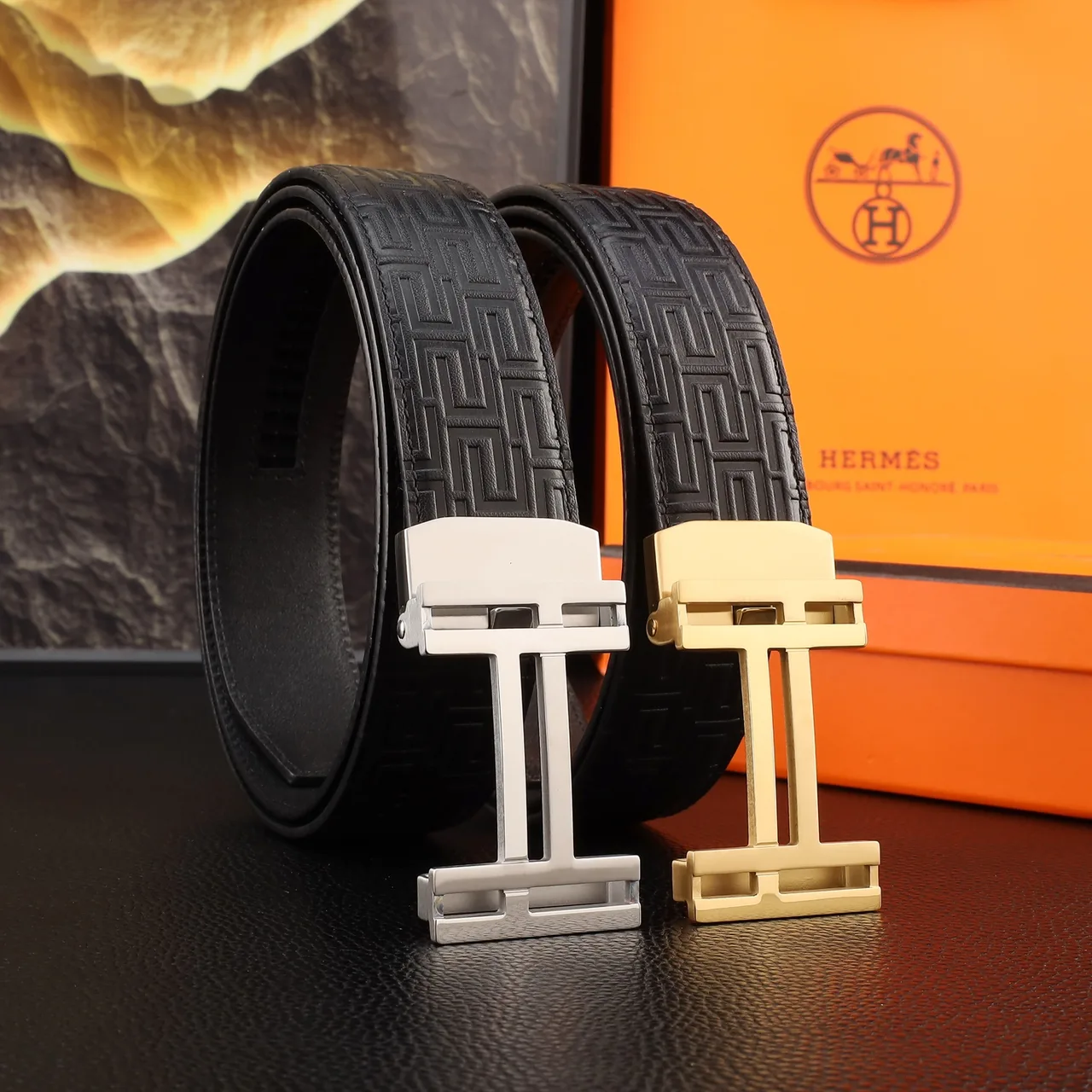 Hermes Geometric H Automatic Belt in Black · view 8
