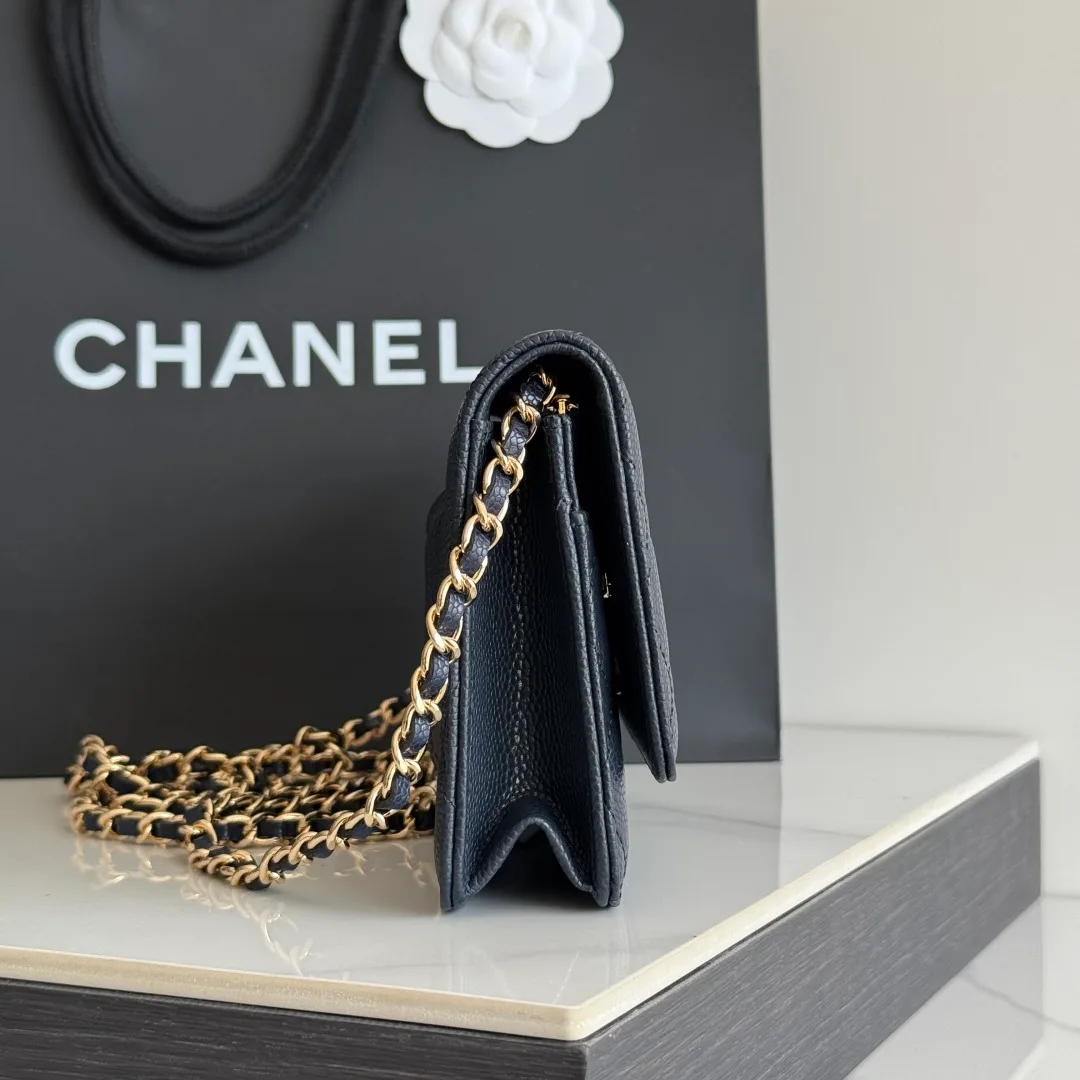 Chanel Calfskin Quilted Clutch in Black · view 4