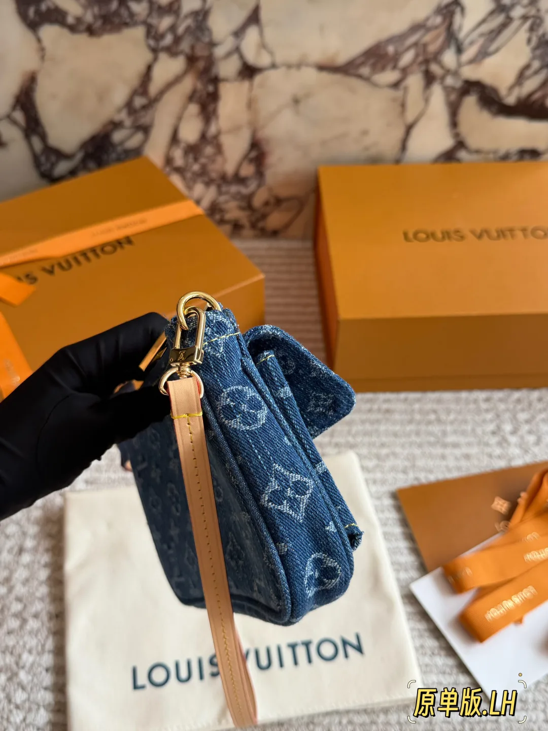Louis Vuitton Monogram Clutch in Blue · view 6