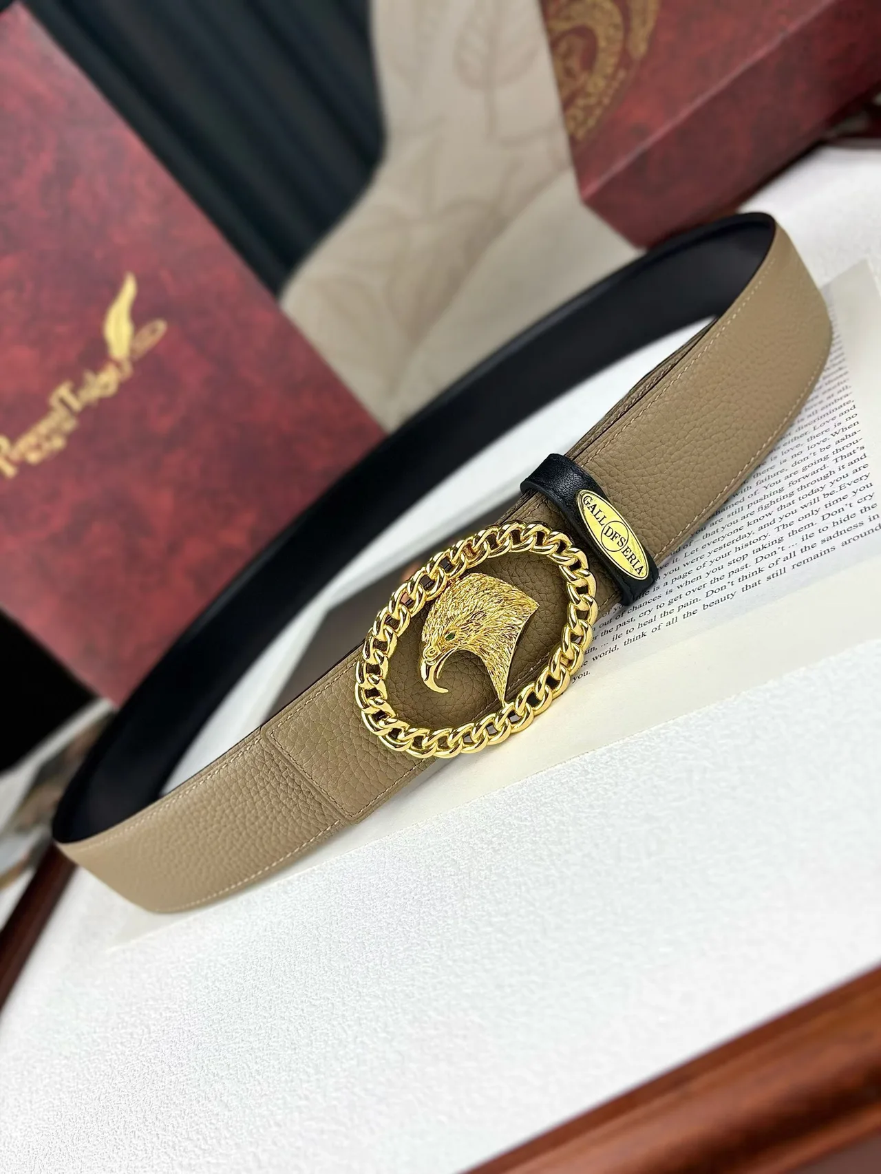 Gall Deseria Eagle Buckle Belt in Grey · view 4