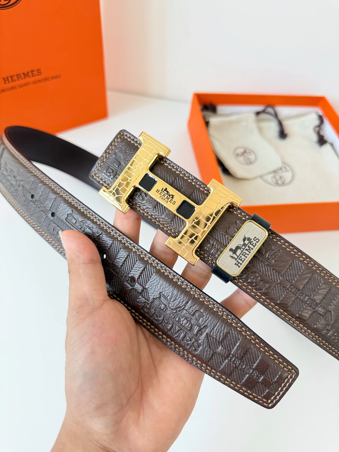 Hermes Reversible H Buckle Belt in Brown & Black · view 5