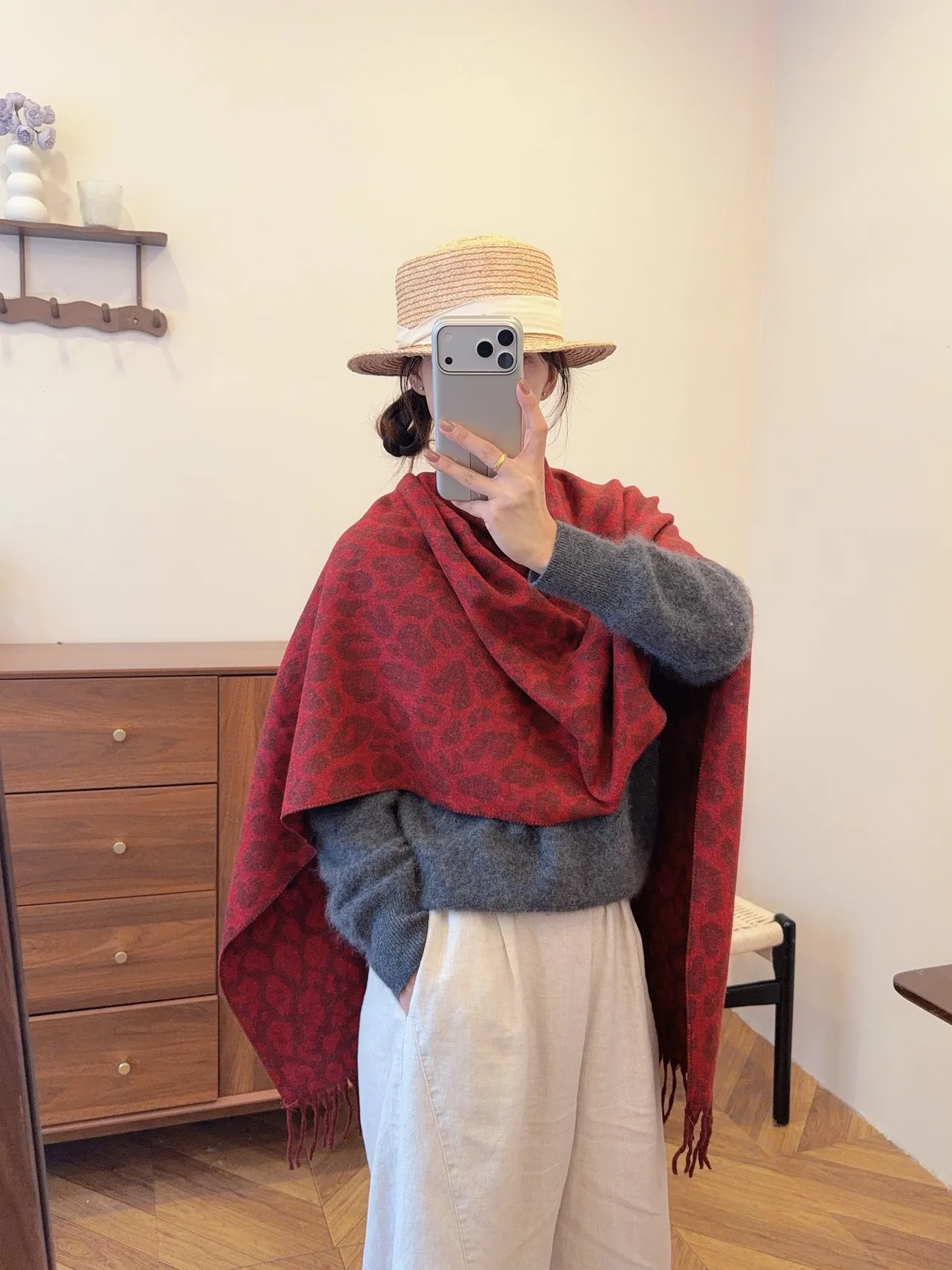 Leopard-Pattern Fringe Scarf in Red & Grey · view 4